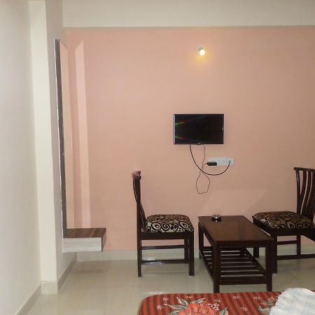 Hotel Riya-Raj Lodging Titwala Exterior photo