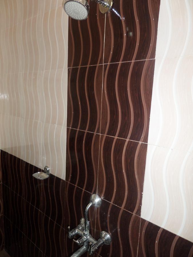 Hotel Riya-Raj Lodging Titwala Room photo